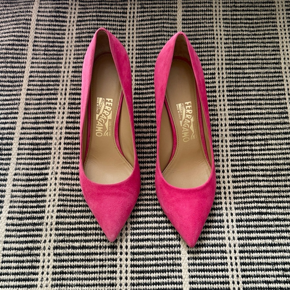 Salvatore Ferragamo Pink Suede Women's Pumps Size 8.5